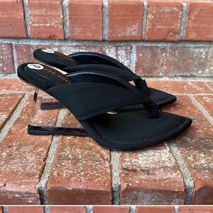 Good American clear  wedge